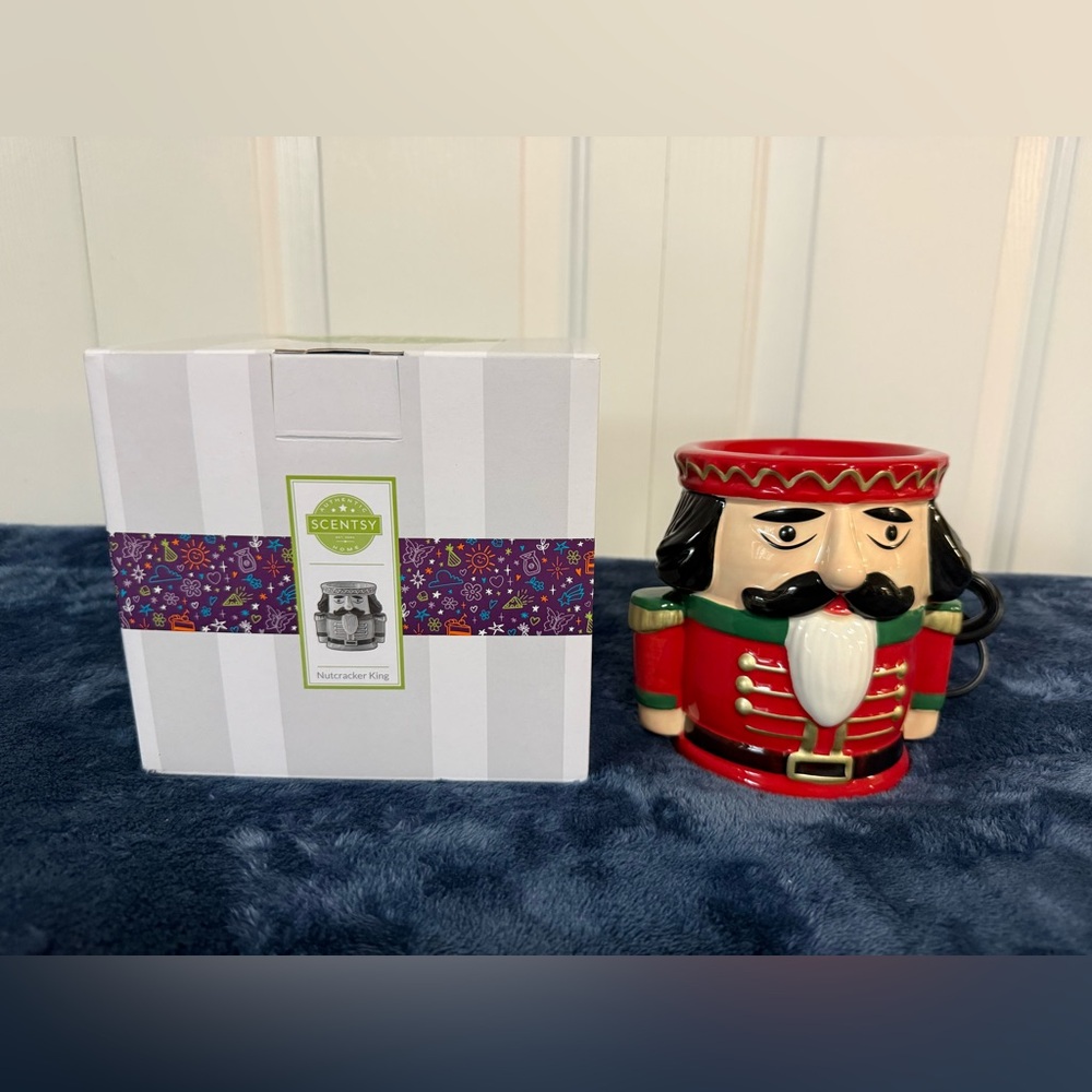 Scentsy Nutcracker King Warmer